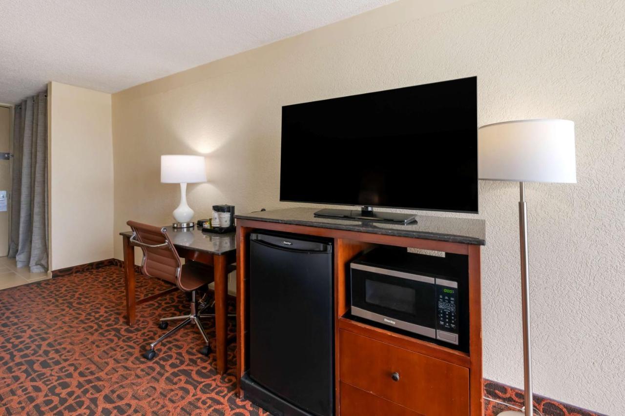 Best Western Plus North Miami-Bal Harbour Bagian luar foto