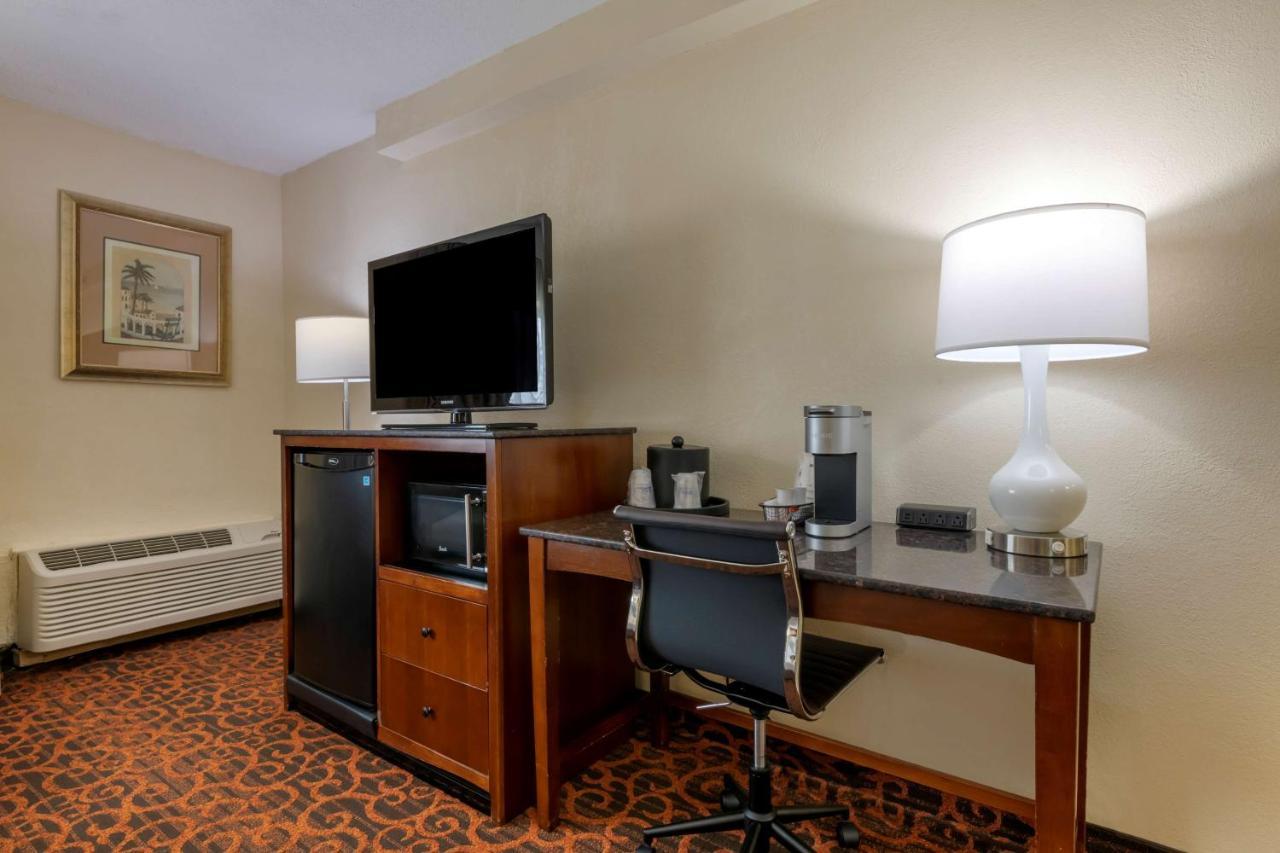 Best Western Plus North Miami-Bal Harbour Bagian luar foto