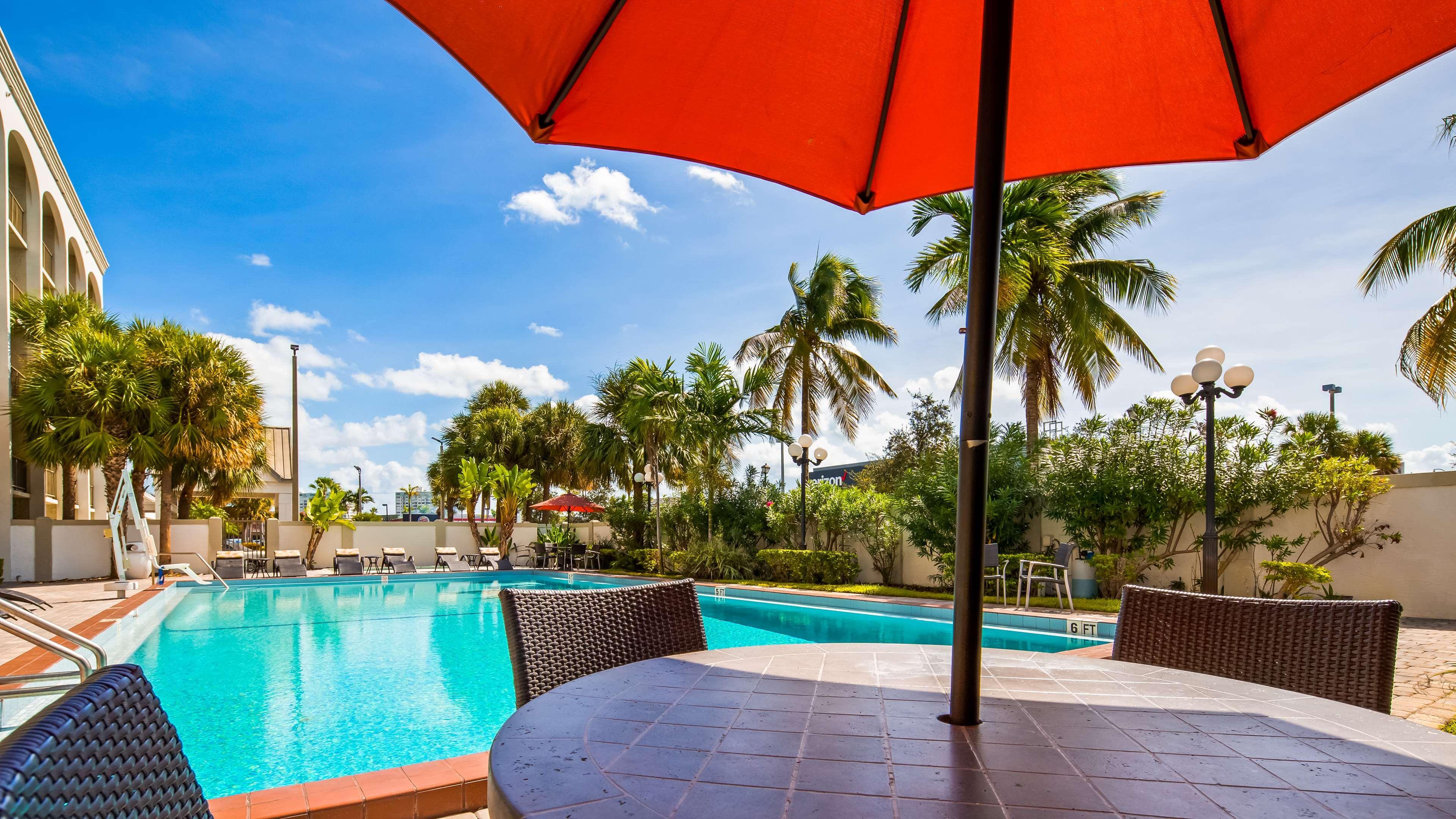 Best Western Plus North Miami-Bal Harbour Bagian luar foto